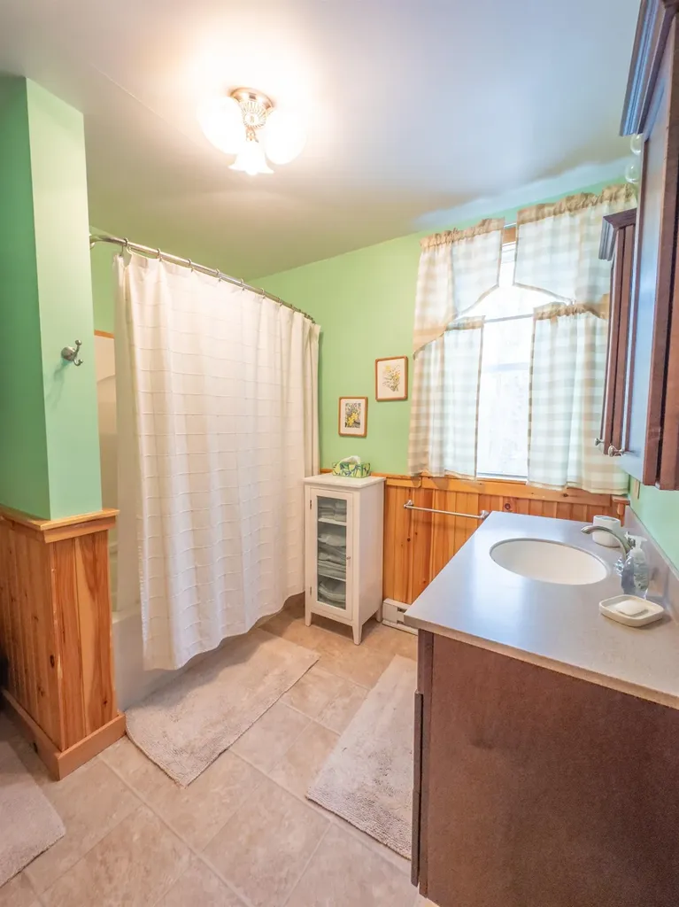 7224 Route 100 Wardsboro VT 05355