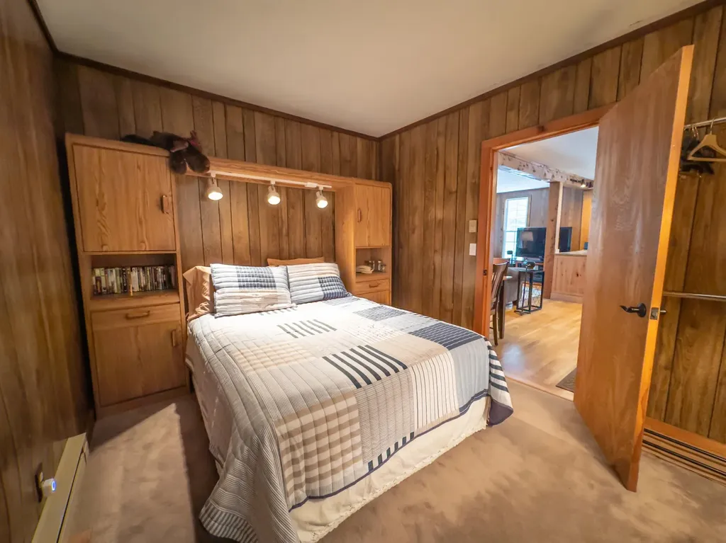 7224 Route 100 Wardsboro VT 05355