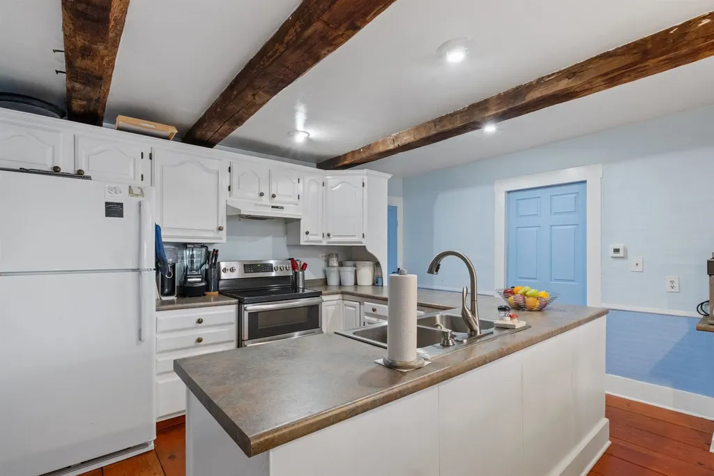 3 Colonel Spencer Road Campton NH 03223