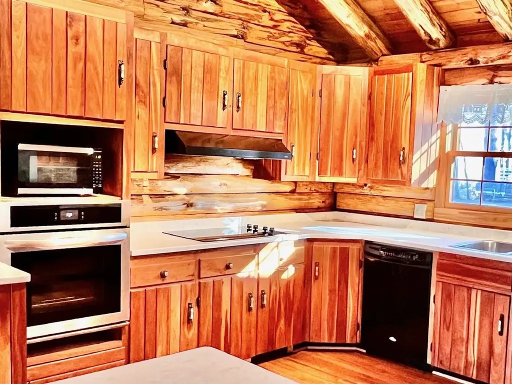 15 Wrobel Road Chesterfield NH 03462