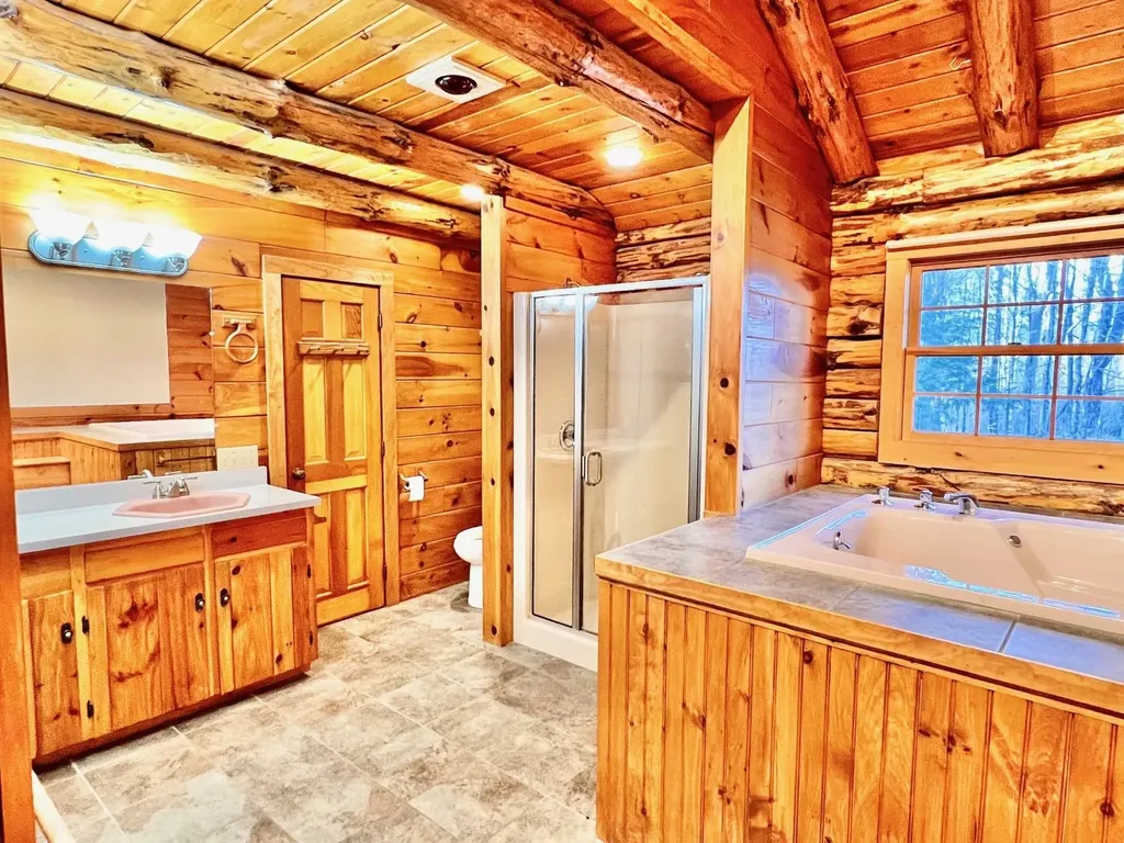 15 Wrobel Road Chesterfield NH 03462