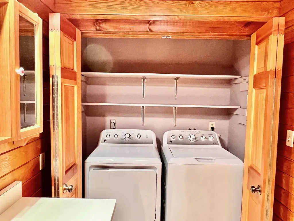 15 Wrobel Road Chesterfield NH 03462