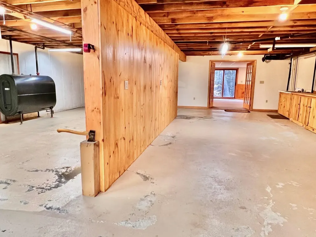 15 Wrobel Road Chesterfield NH 03462