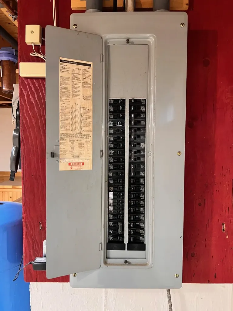 15 Wrobel Road Chesterfield NH 03462