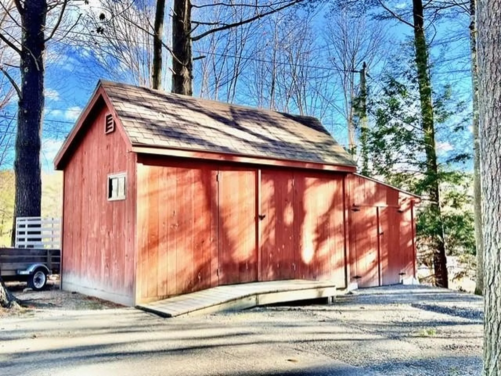 15 Wrobel Road Chesterfield NH 03462