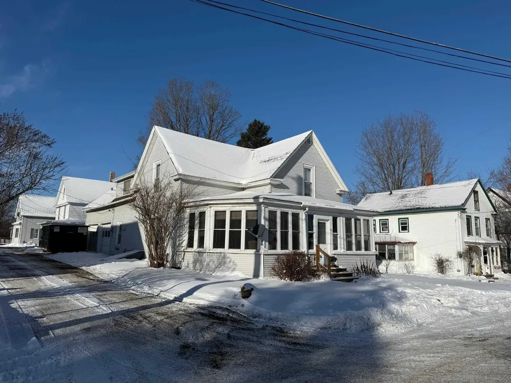 98 Spring Street Newport City VT 05855