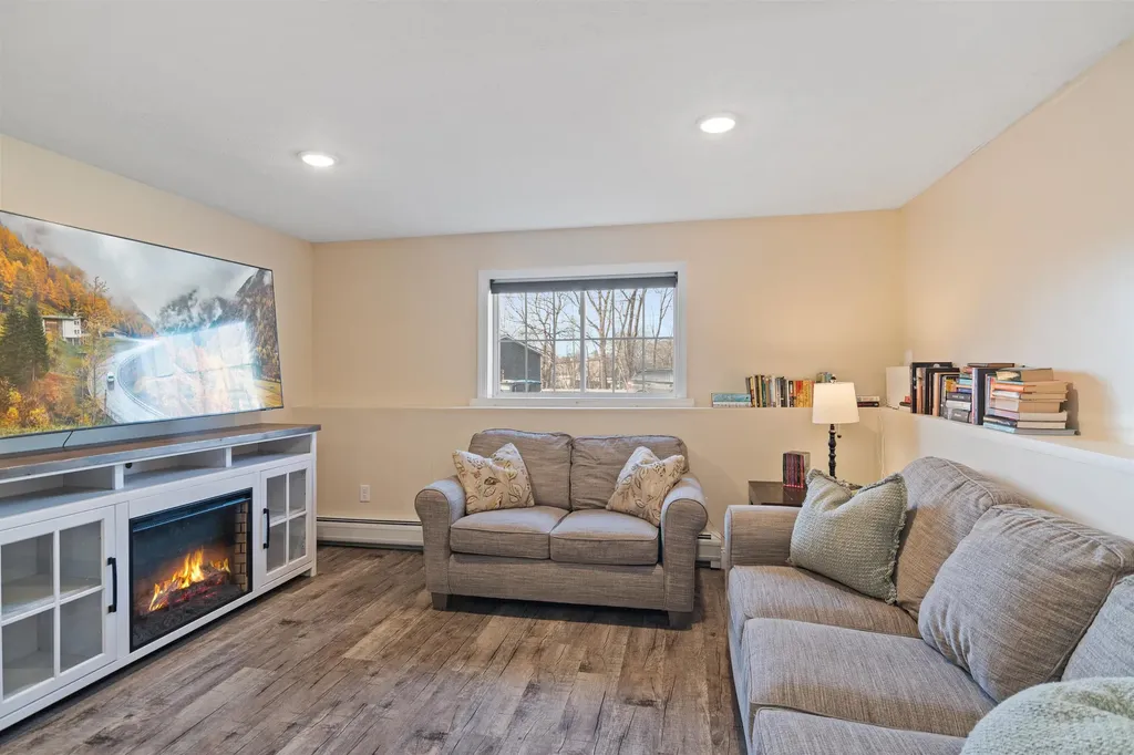 25 Lower Gilman Street St. Albans City VT 05478