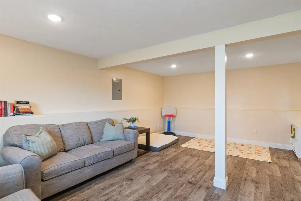 25 Lower Gilman Street St. Albans City VT 05478