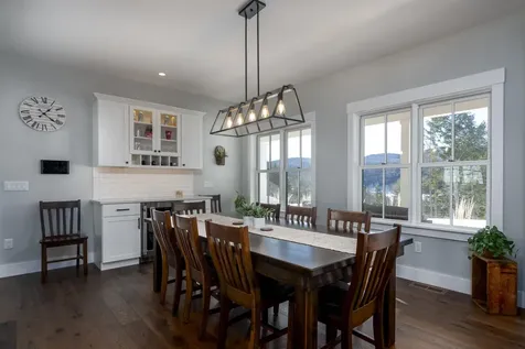 334 Sugar House Road Stowe VT 05672