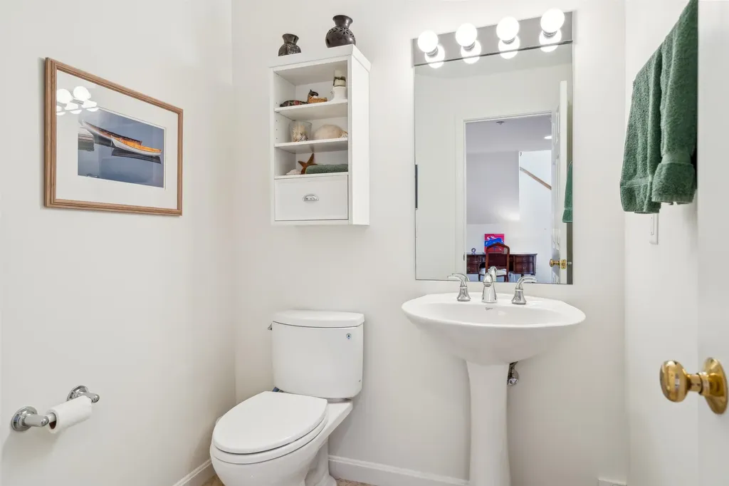 22 Apple Blossom Drive Lebanon NH 03784