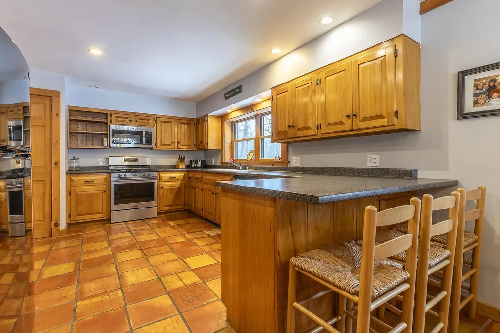 15 Outpost Farms Road Manchester VT 05255