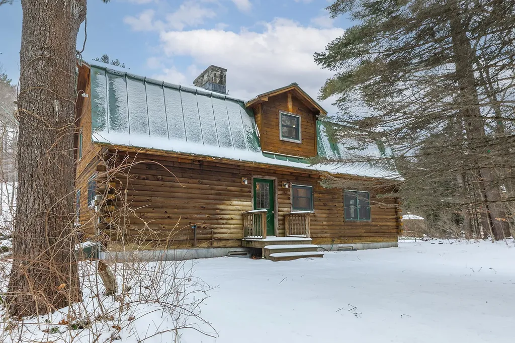 15 Outpost Farms Road Manchester VT 05255