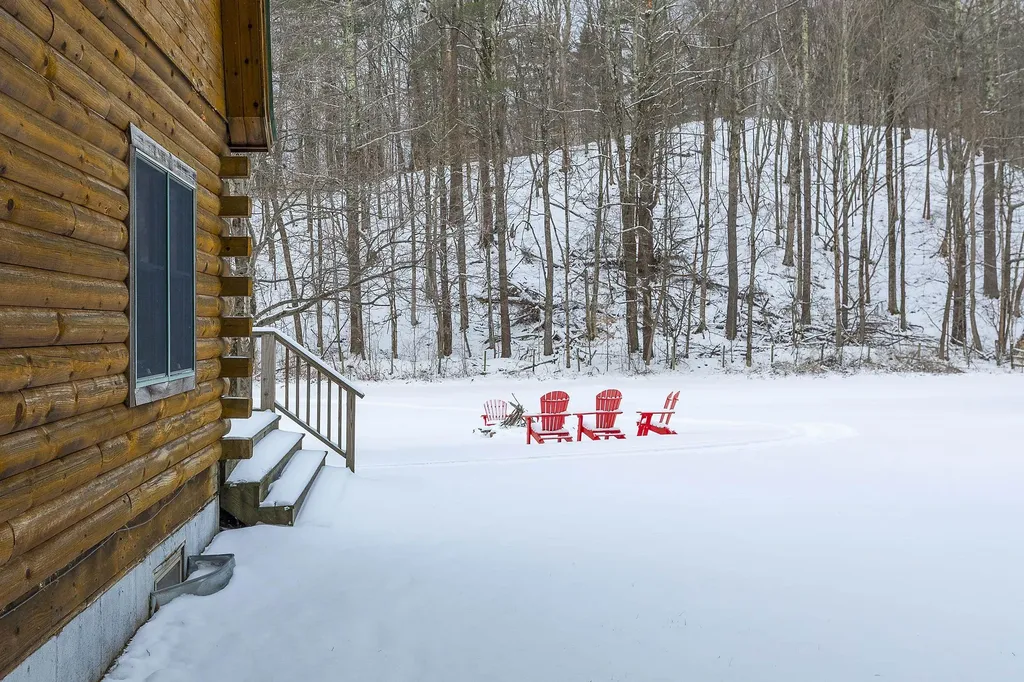 15 Outpost Farms Road Manchester VT 05255