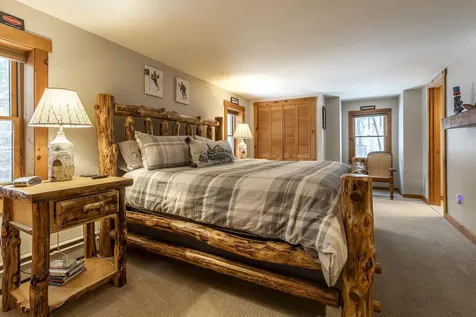 15 Outpost Farms Road Manchester VT 05255