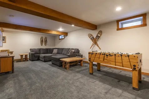 15 Outpost Farms Road Manchester VT 05255