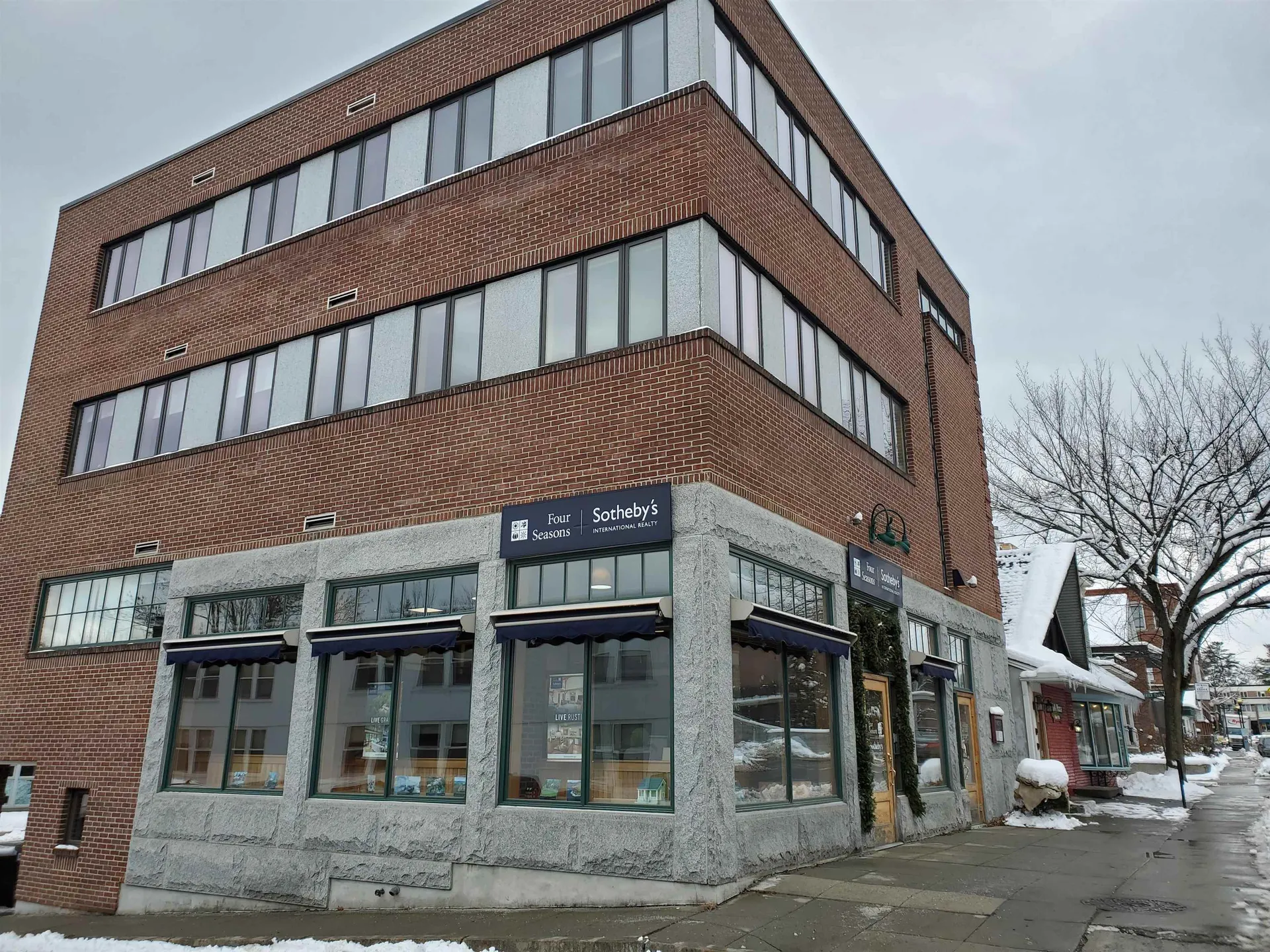 17.5 Lebanon Street Hanover NH 03741