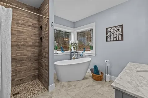 131 Sugar House Way Moretown VT 05660