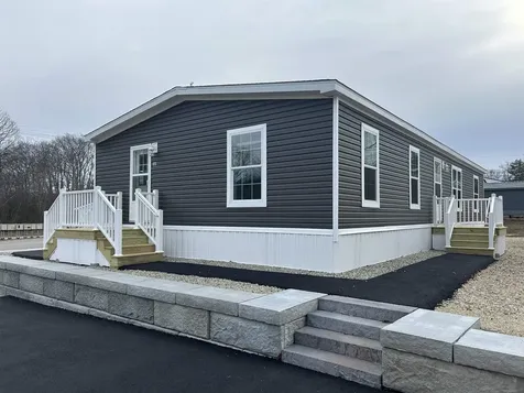 101 Sherwood Glen Road Somersworth NH 03878