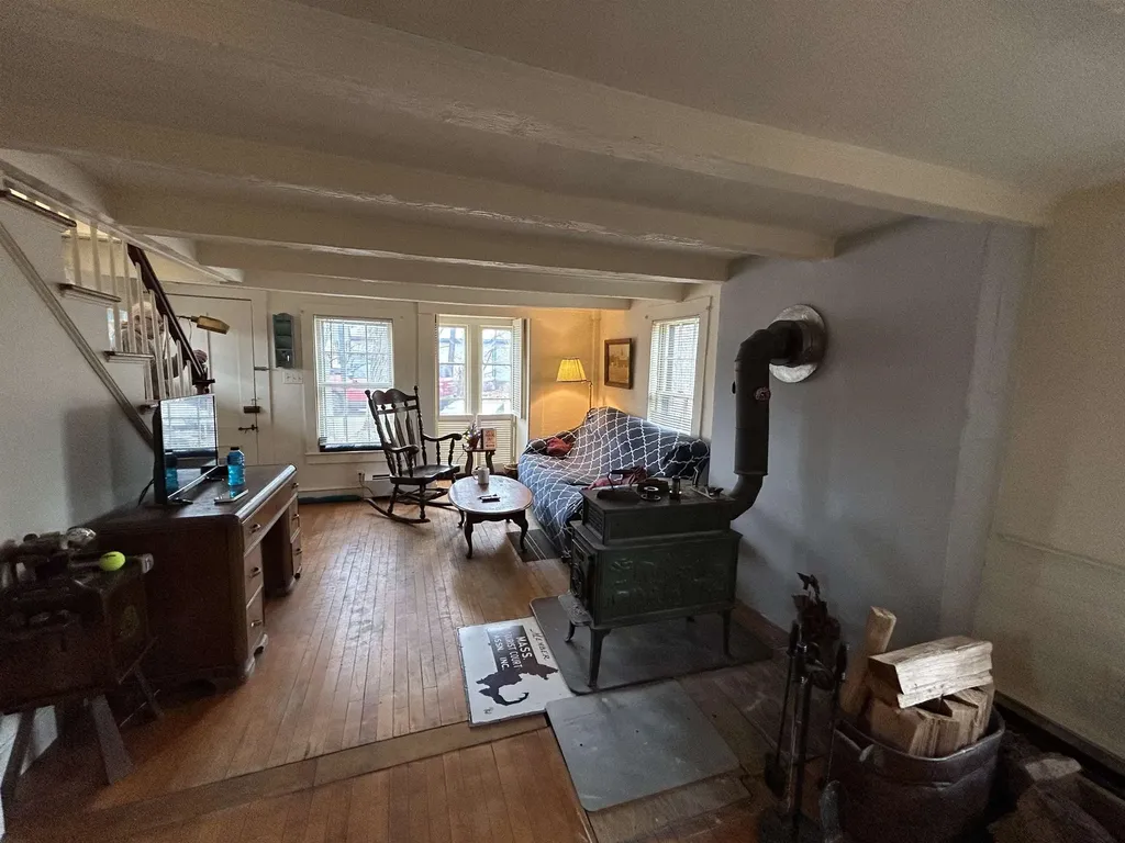 25 Kossuth Street Exeter NH 03833