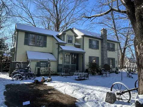 25 Kossuth Street Exeter NH 03833