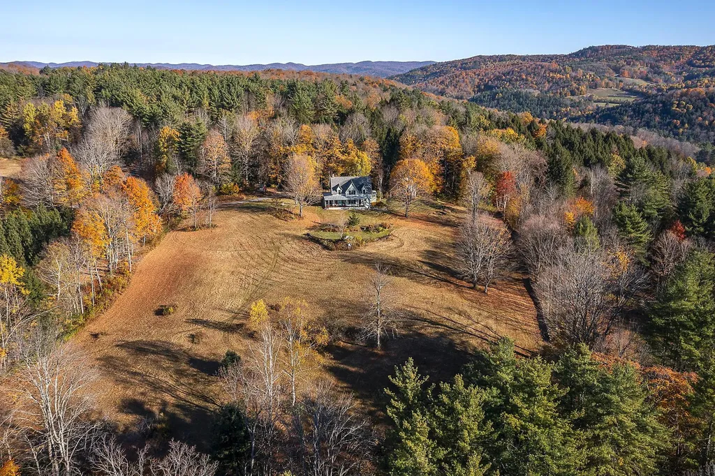 2090 Randall Road Woodstock VT 05091