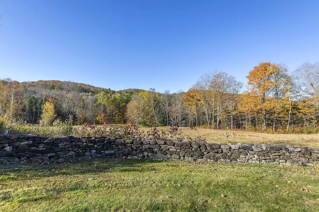 2090 Randall Road Woodstock VT 05091