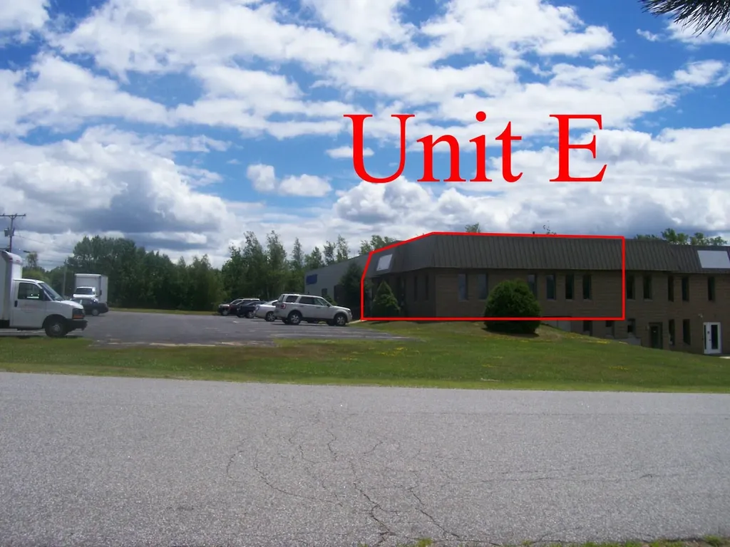 51 Harvey Road Londonderry NH 03087