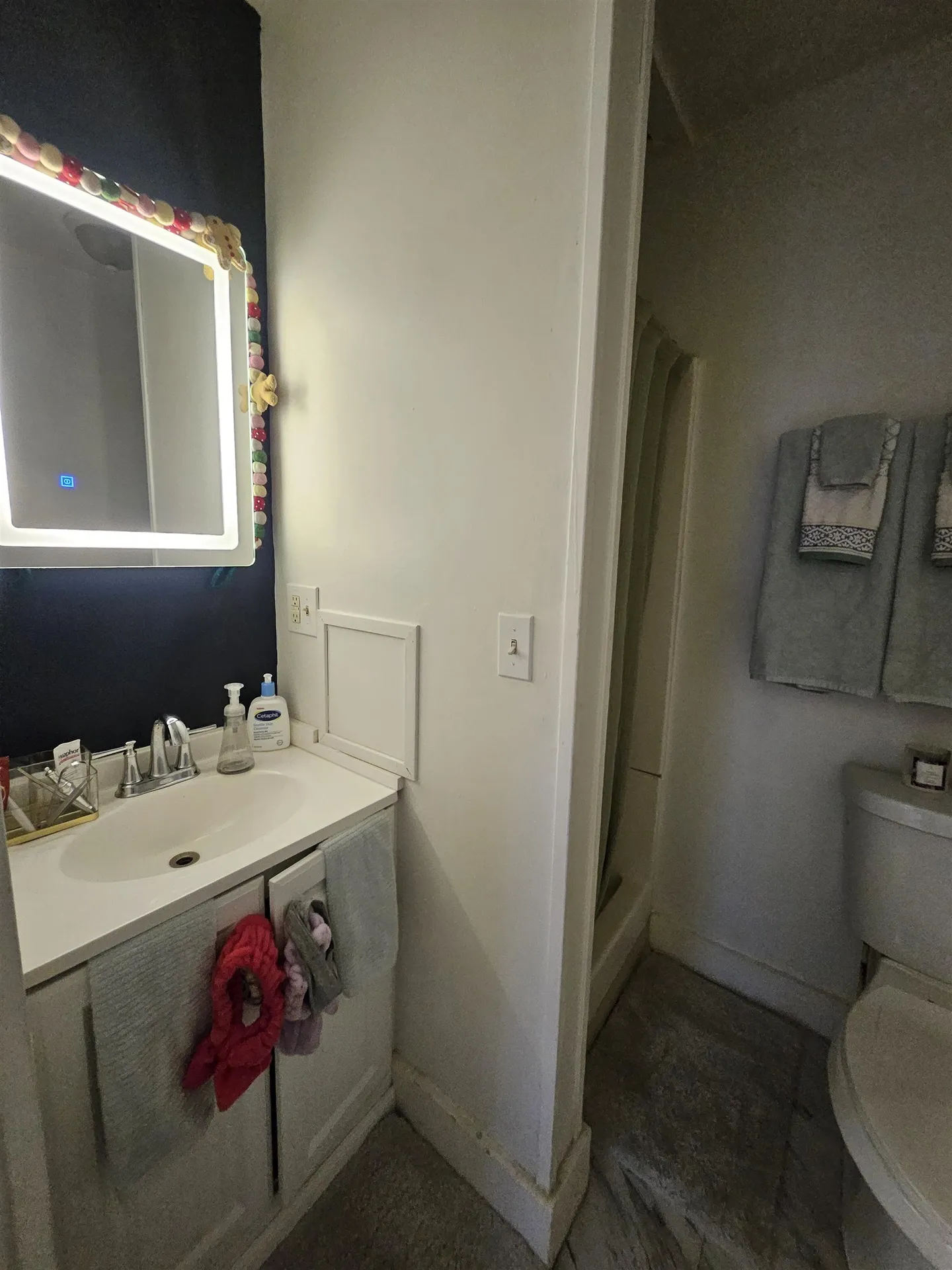 7-11 Court Street Keene NH 03431