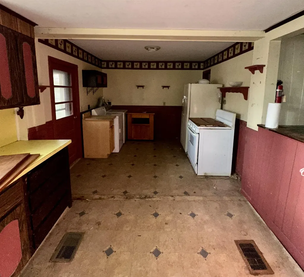 47 Lewis Road Rupert VT 05776