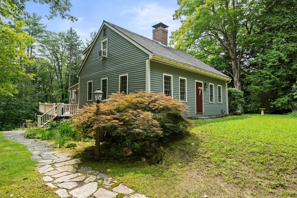 50 Fairgrounds Road Bradford NH 03221