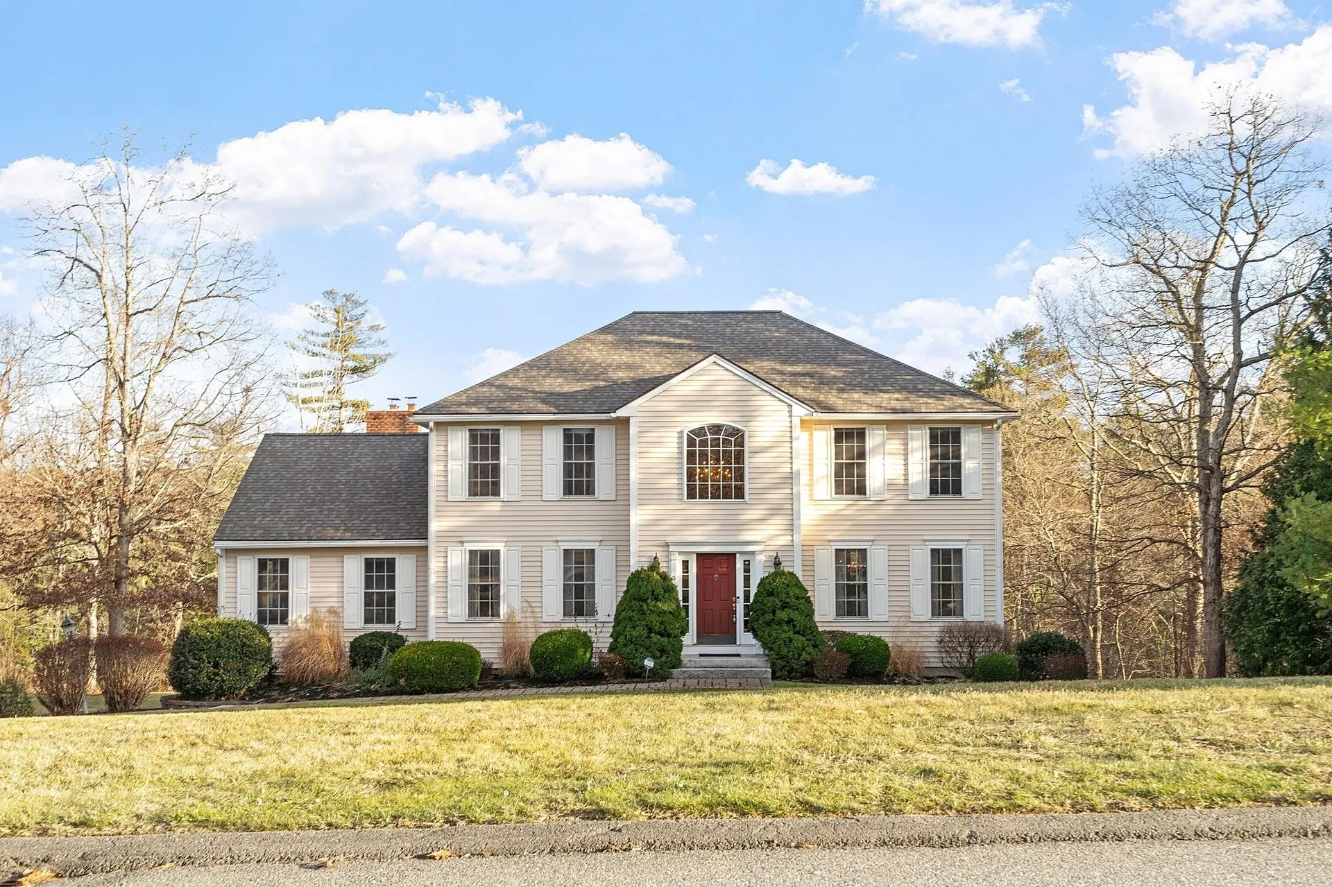 5 Apollo Way Salem NH 03079