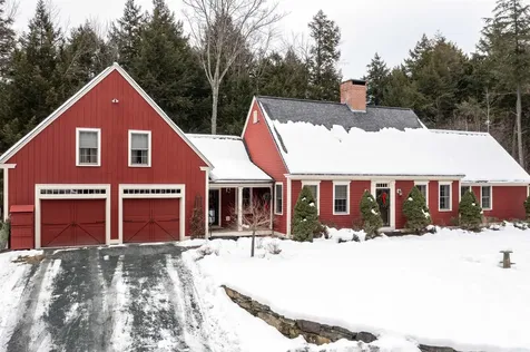 328 Fletcher Lane Hartford VT 05059