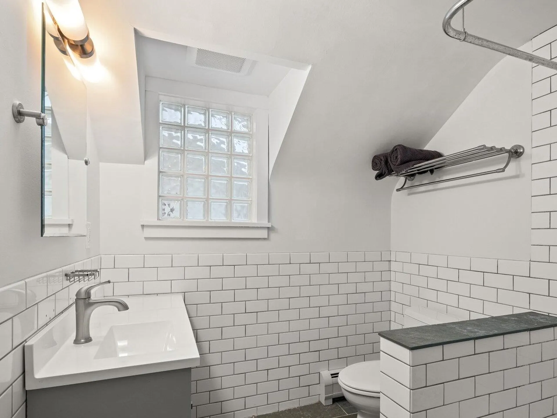 22 Iranistan Road Burlington VT 05401