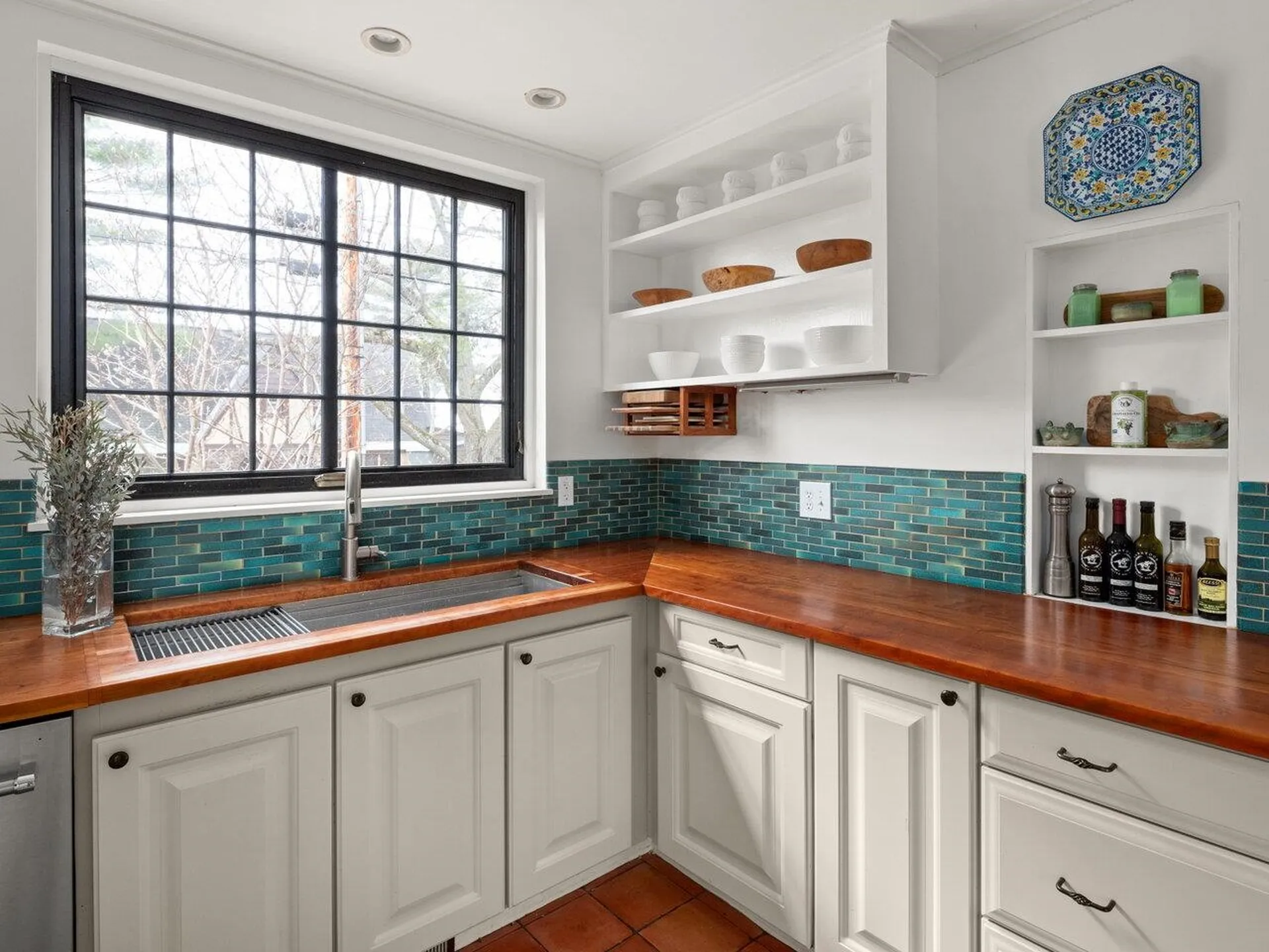 22 Iranistan Road Burlington VT 05401