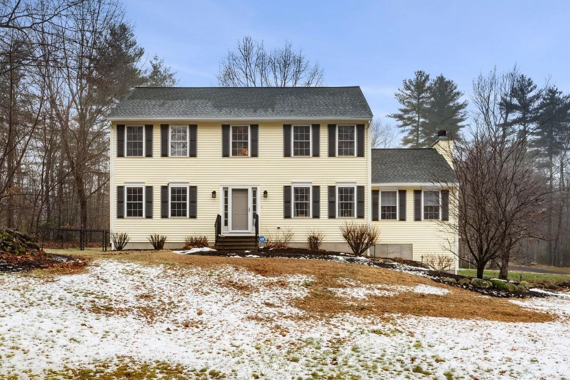 2 Leonards Way Hollis NH 03049