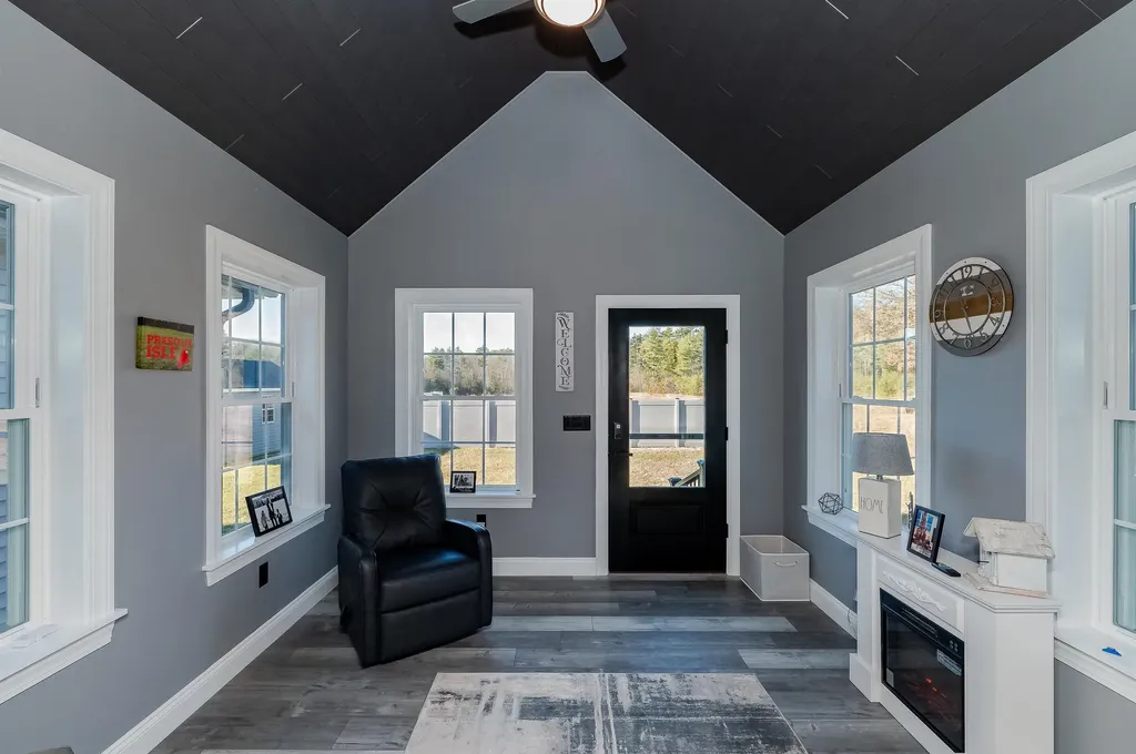 19 Whippoorwill Way Somersworth NH 03878