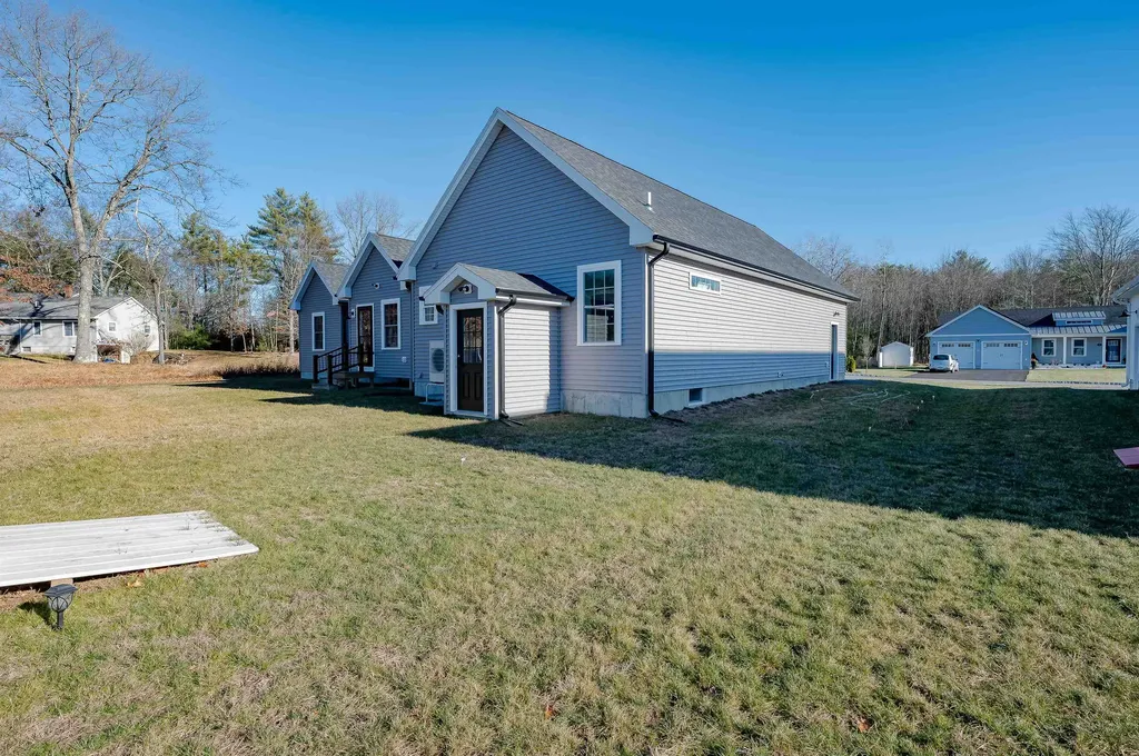 19 Whippoorwill Way Somersworth NH 03878