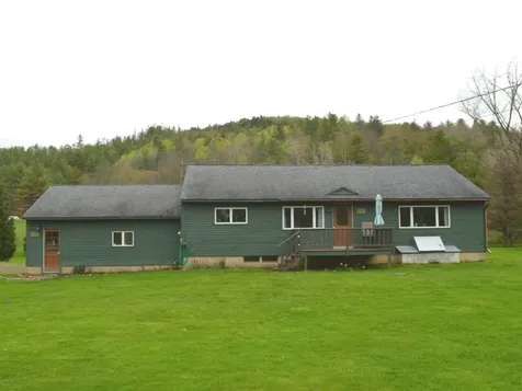1634 Us Route 2 Waterbury VT 05676