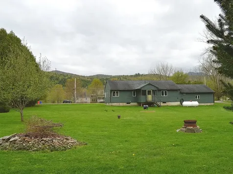 1634 Us Route 2 Waterbury VT 05676
