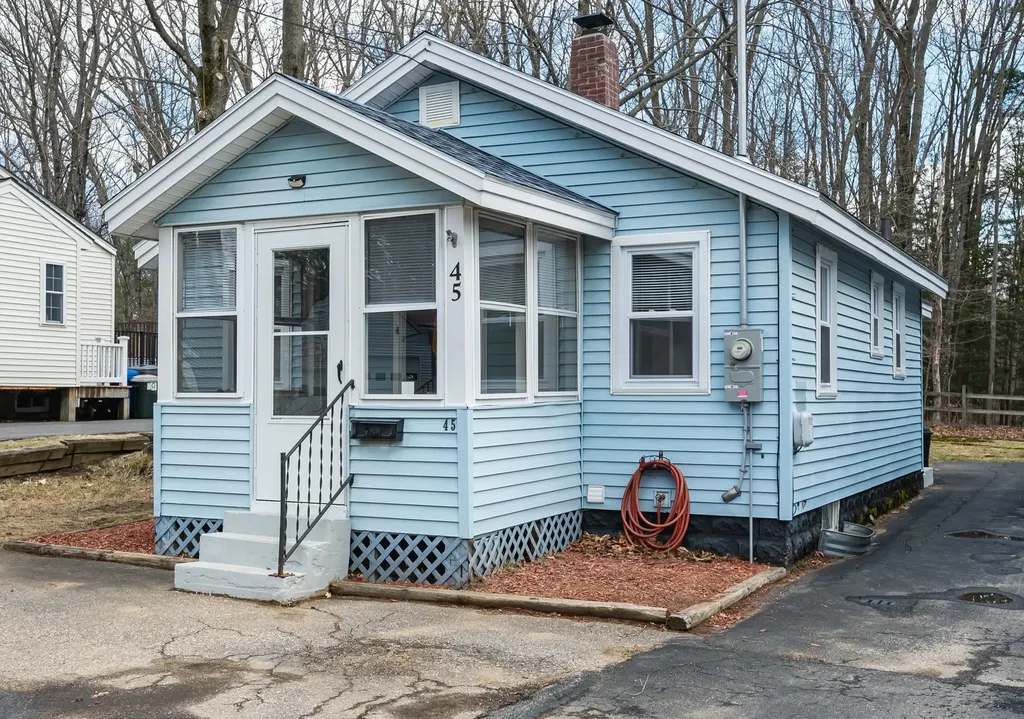 45 Sanborn Street Laconia NH 03246
