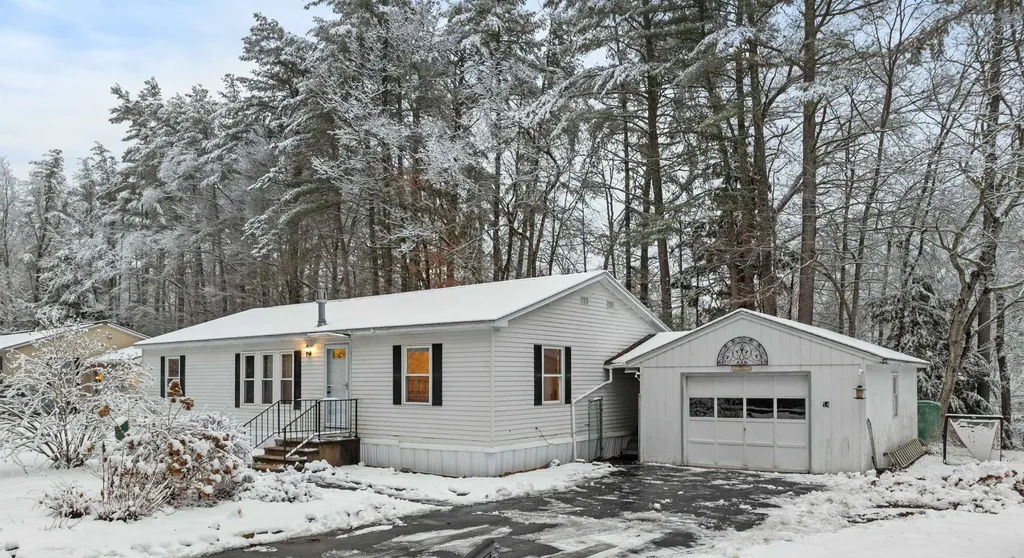 14 Winter Drive Hopkinton NH 03229