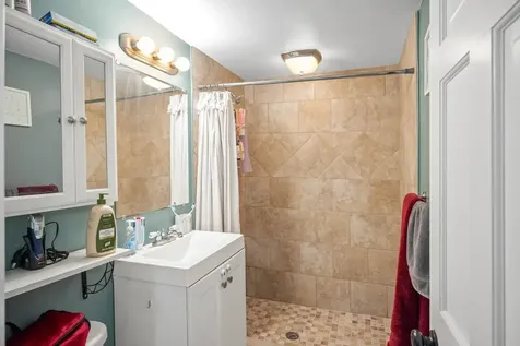 49 Broadway Pembroke NH 03275