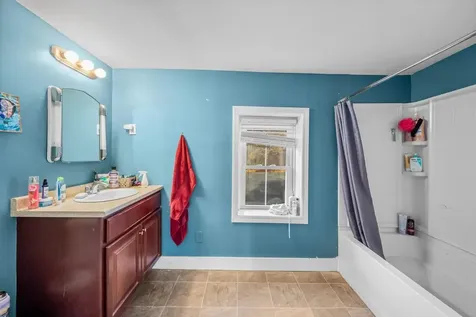 49 Broadway Pembroke NH 03275