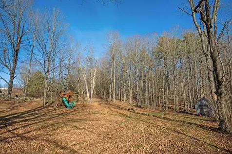 49 Broadway Pembroke NH 03275