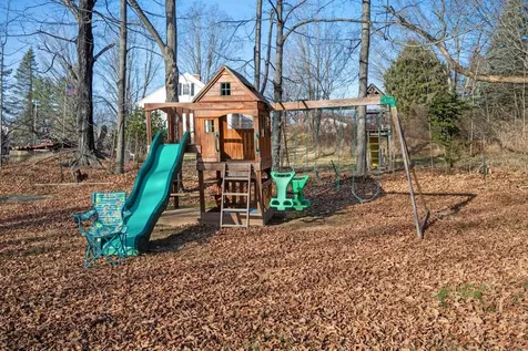 49 Broadway Pembroke NH 03275