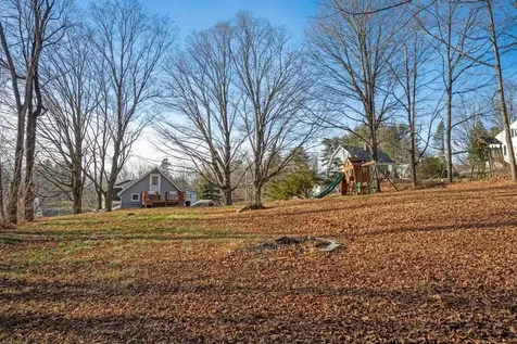 49 Broadway Pembroke NH 03275