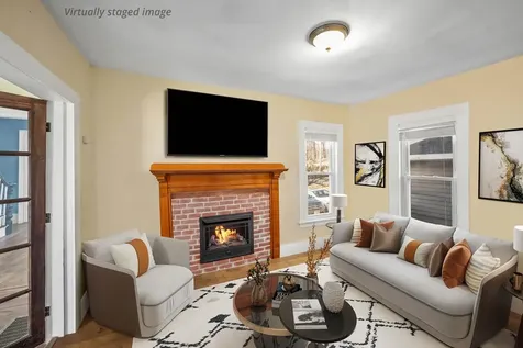 49 Broadway Pembroke NH 03275