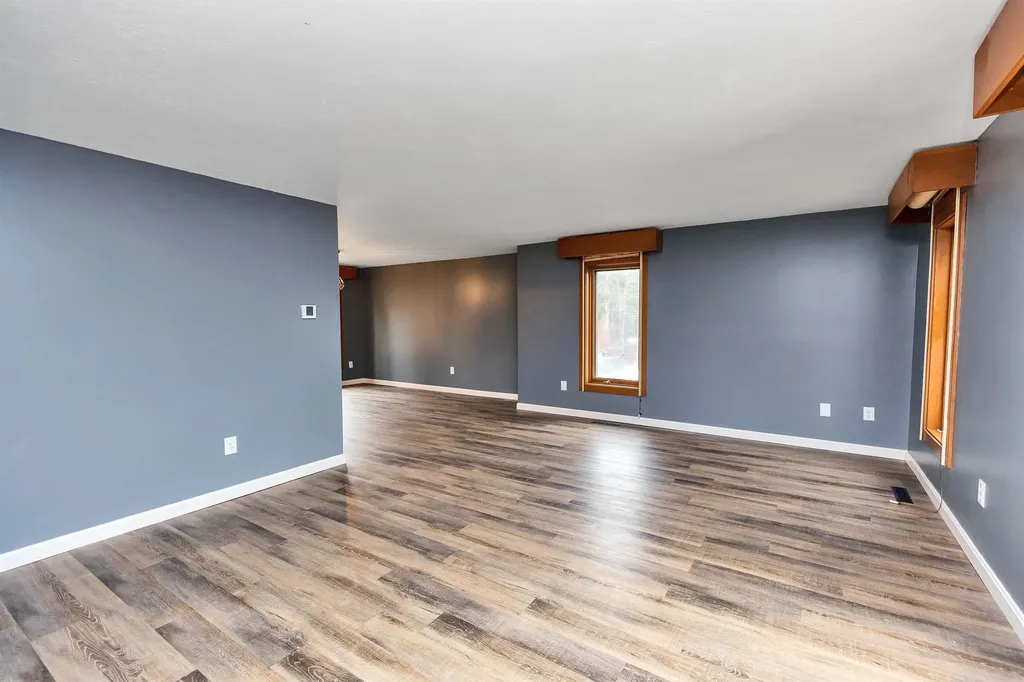 36 Boxwood Circle Milford NH 03055