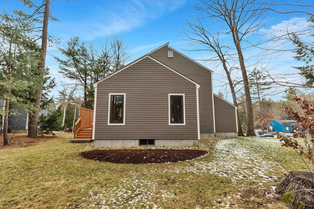 36 Boxwood Circle Milford NH 03055