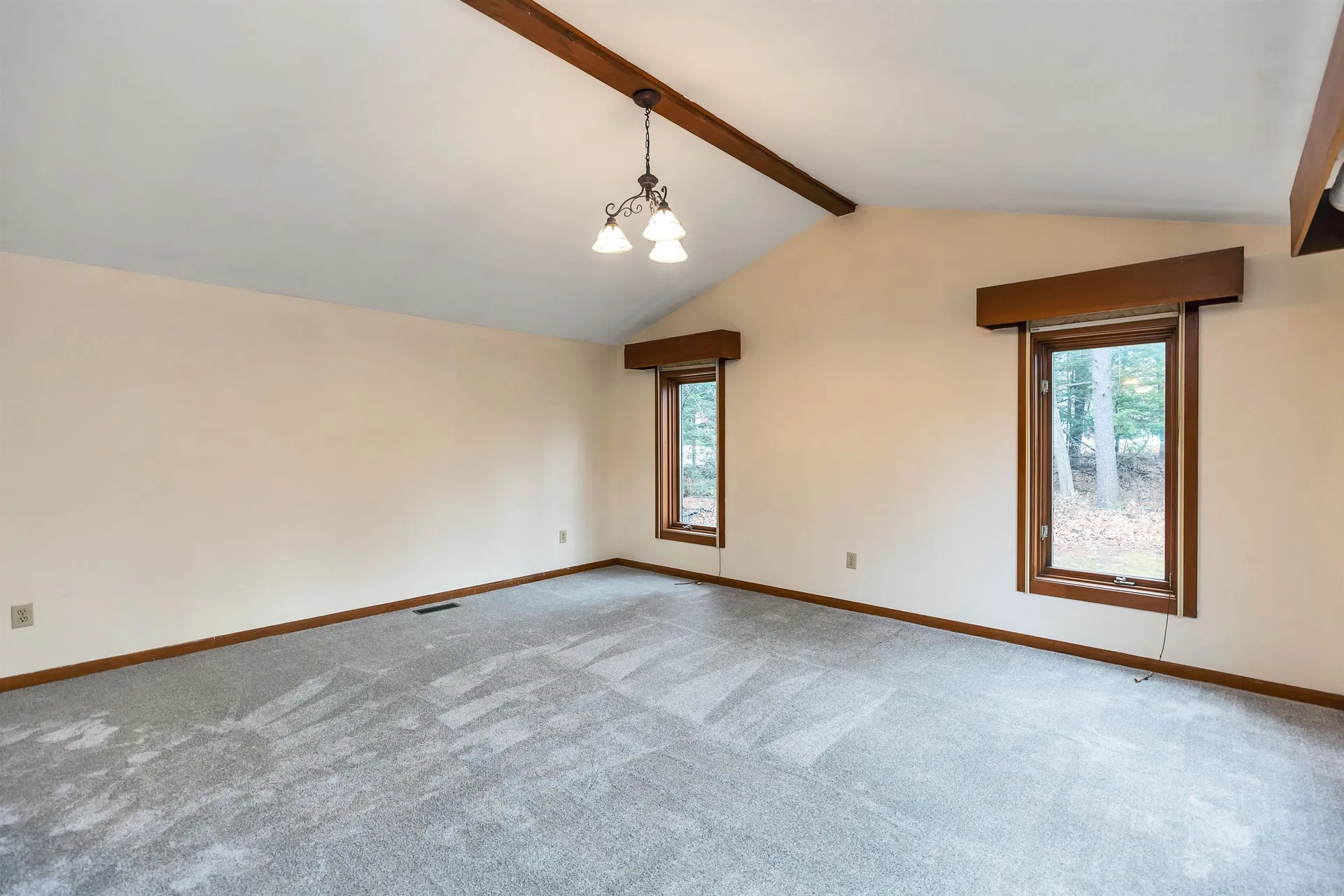 36 Boxwood Circle Milford NH 03055